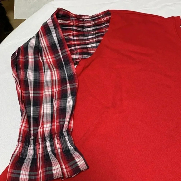 TOMMY HILFIGER Women’s, Sweatshirt Top.NWT. - Picture 3 of 4